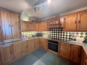 Kitchen- click for photo gallery
